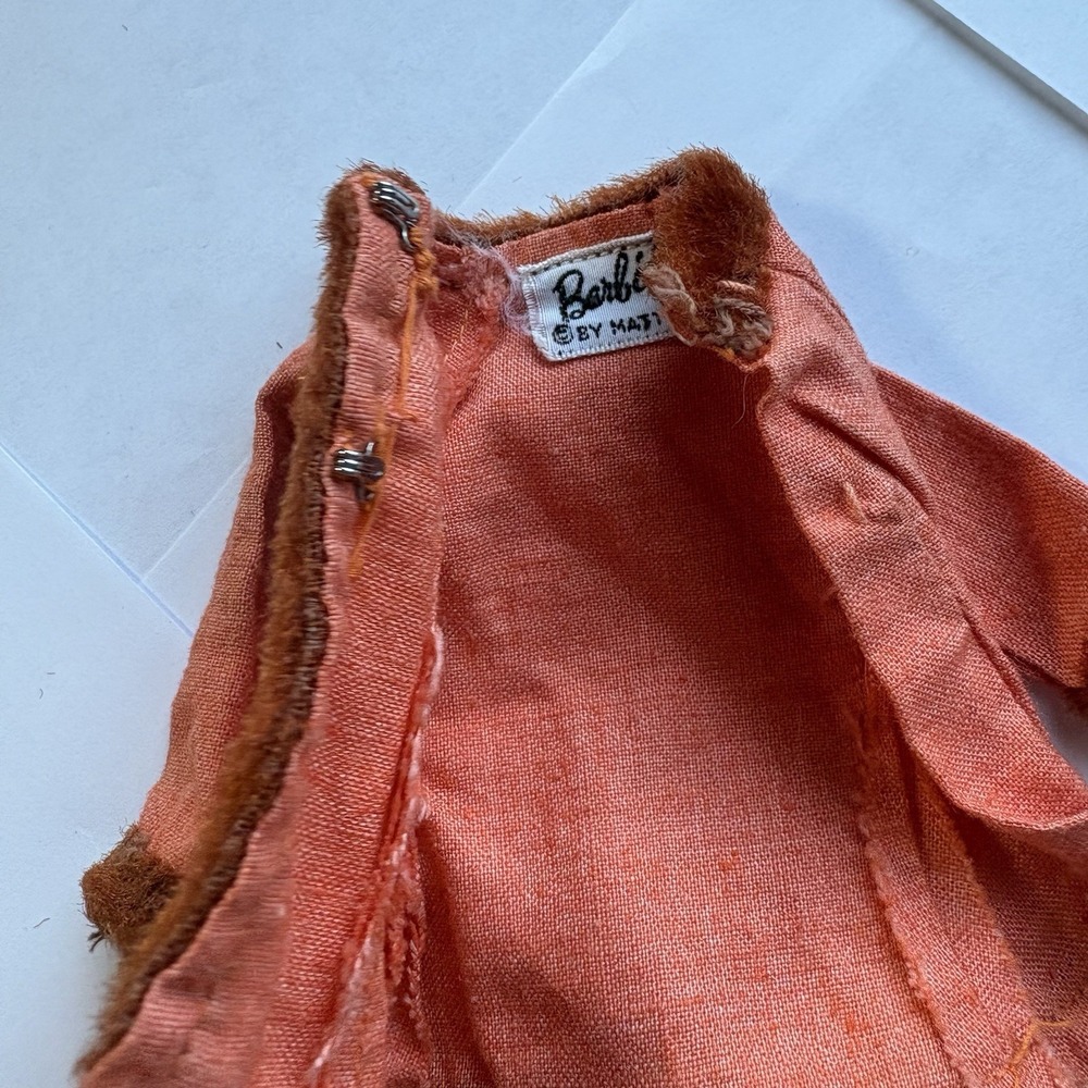 Barbie Winter Wow #1486 Orange Jacket with Brown Fur Trim 1969 - Picture 2 of 3